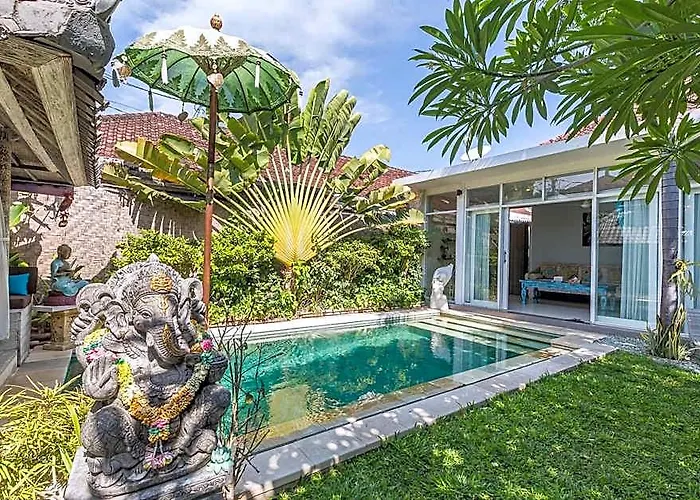 Private 3 Bedrooms Enclosed With Pool Villa *