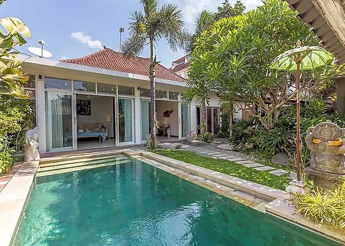 Villa Private 3 Bedrooms Enclosed With Pool Seminyak (Bali)