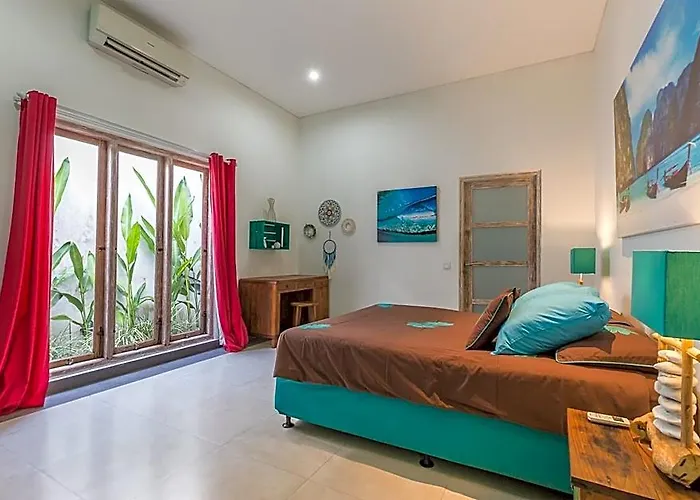 Villa Private 3 Bedrooms Enclosed With Pool Seminyak (Bali)