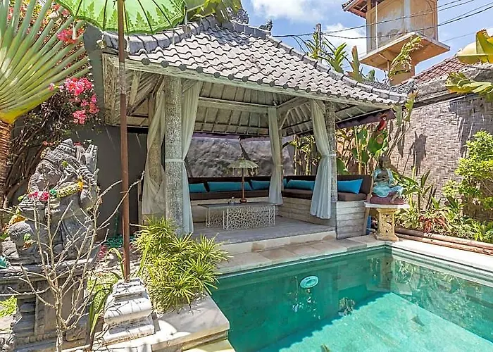 Villa Private 3 Bedrooms Enclosed With Pool Seminyak (Bali)